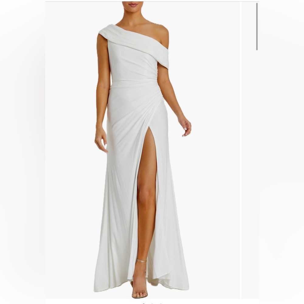 Mac Duggal Sleeveless Foldover Off the Shoulder Slit Gown in White Size 2 XS SM